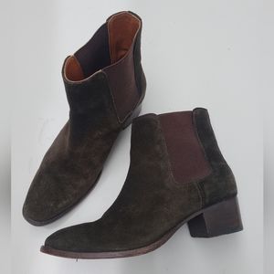 Frye Dara Chelsea Booties Boots suede leather chocolate brown ankle 6.5 womens